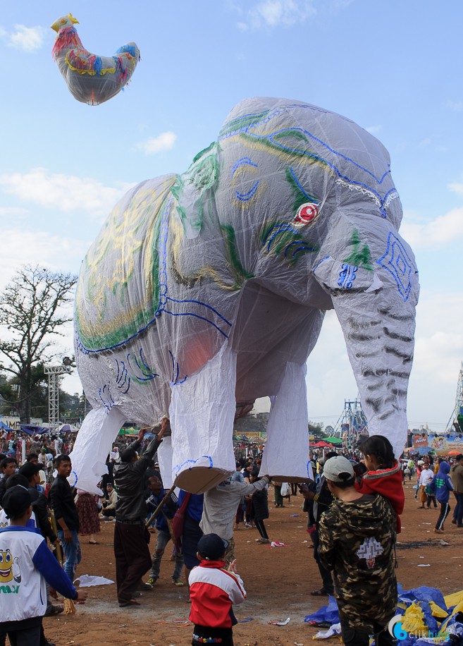 Taunggyi Balloon Festival (or Massacre)